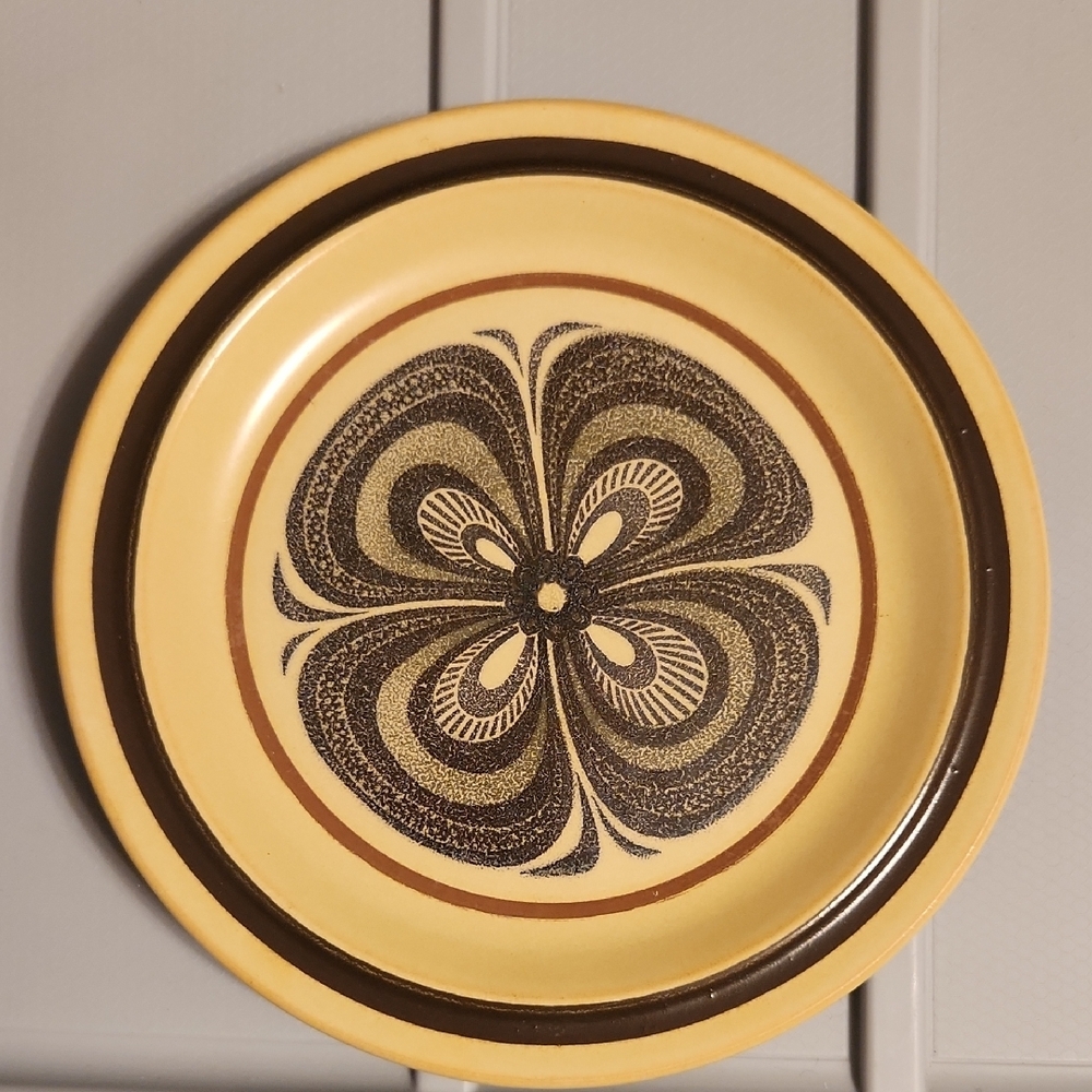 Vintage Electra Casual Ceram Stoneware 8" Plate